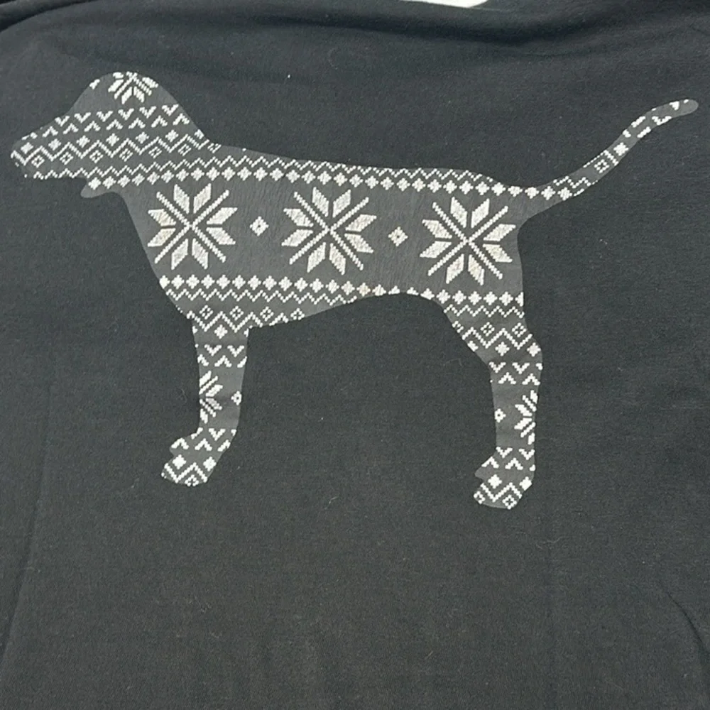 VS PINK Black Tee Silver Dog - Picture 3 of 8